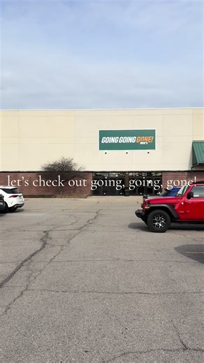 i recently found out that no one knew about his gem 🤭 #goinggoinggone #shopping #clothing #activewearfashion #activewear