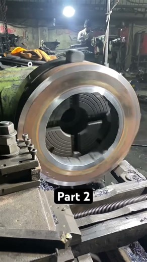 🇵🇰 Bearing sizing a 75 mm plate on a lathe machine. Subscribe to watch the full video.