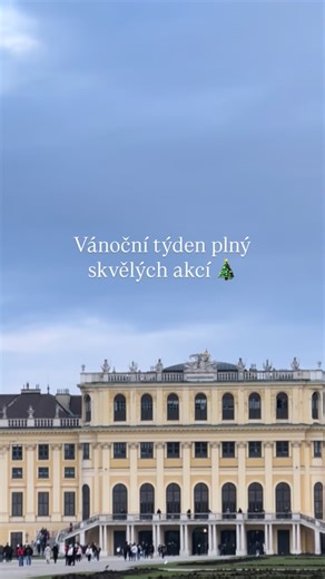 SPŠS Lipník nad Bečvou on Instagram: "Vánoční týden byl plný akcí. 🤩 Odborná exkurze ve Vídni, přednáška o Kyberšikaně, den plný zajímavých přednášek od stavebních firem a odborníků z praxe, konverzační odpoledne, volejbalový turnaj a dnešní den zakončený zpíváním koled na schodech 🎄❤️"