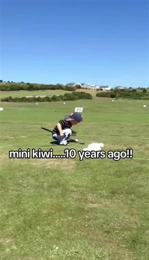 Cute Golf Moments of a Young Kiwi