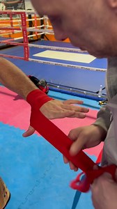 Tutorial bendaggio allenamento Per un Fighter @maxpro13 le mani sono importanti, , e un buon bendaggio tutela mani e polsi. | PRO EVOLUTION FIGHT | sport da combattimento