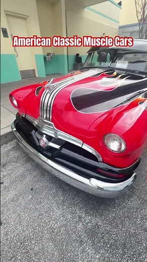 Universal Studios - Mel’s Drive-In Dinner! American Classic Muscle Cars! #classiccars #musclecar