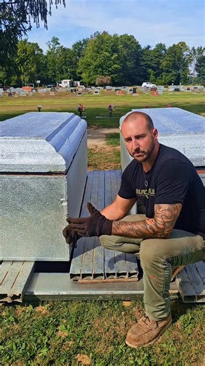 85K views · 1.3K reactions | A fee tips and tricks for the vaultmen out there who may have to set a side by side committal service. Setting a Side-By-Side Committal Service Part 4. #sidebyside #doublefuneral #doubleburial #caskets #burialvault #fblifestyle | Austin Edwards | Facebook