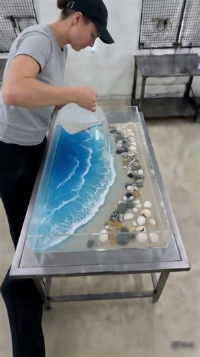 Making glossy sea dining table... 😱