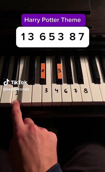 Harry Potter Theme #halloween #pianotutorial #piano #pianotok #pianomusic #harrypotter #halloween2024