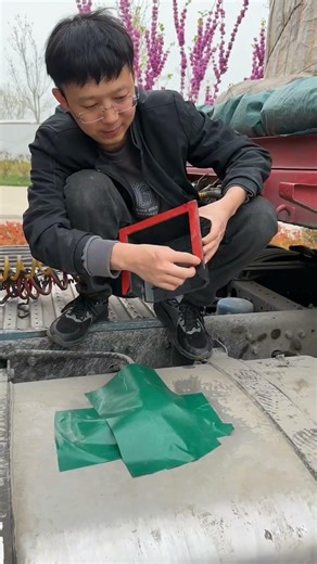 part 2707 Universal oil float cover for trucks, made of thickened nylon,