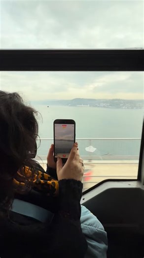 Berrak Tuna on Instagram: "Çay partisinde jazz müzikle dans etmek? 1800’lerin sonlarında Pera’da yeni moda buymuş ☕️🫖 Aliye Berger ve Bedri Rahmi’nin ayak izlerinden, Lebon ve Markiz pastanesine… oradan St. Eugene ilkokulu ve Tophane’ye, İstanbul’da turist olmaktan hala hevesimi alamadım. @starbucks_tr ‘nin Rize’den yerel üreticilerden alıp harmanladığı çayları ile muhteşem bir Beyoğlu gezisiydi, davet için çok teşekkür ederiz 💕 #işbirliği #davet"