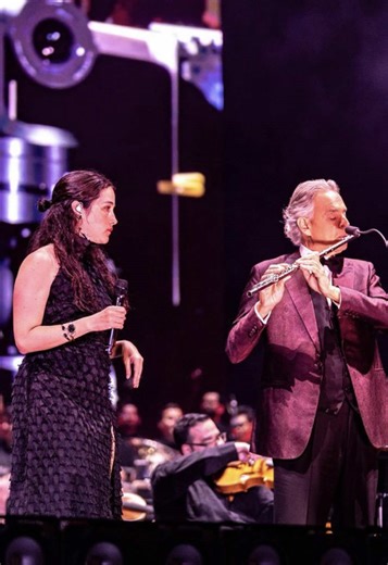 Así se vivió el concierto de Andrea Bocelli junto a Los Ángeles Azules y Ximena Sariñana desde el Zócalo de la CDMX 🤩👏🏼 #andreabocelli #losangelesazules #cdmx #mexico #ximenasariñana