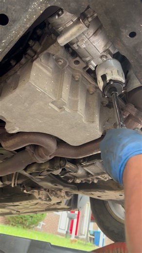 This oil filter was stuck, but no worries the Walmart hyper tough oil filter wrench saves the day