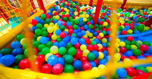 11-letnia dziewczynka złamała kręgosłup na sali zabaw. Prokuratura wszczyna śledztwo