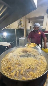 890K views · 10K reactions | 10,000+ Vada Pav Sold Everyday | Street Food World | Facebook