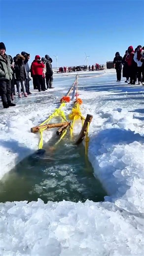 차간호수 얼음낚시 꿀팁 막대기 하나로 미끄럼 방지 완료 ❄️🎣