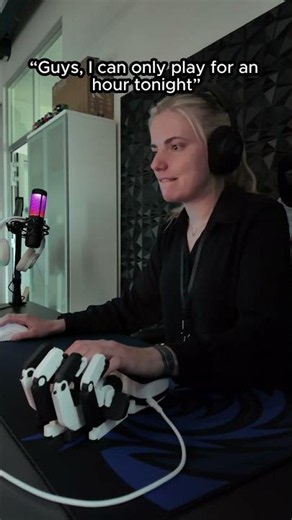 When one hour of gaming turns into an all nighter #azeron #gamerslife #gaming #gamergirl #pc #game