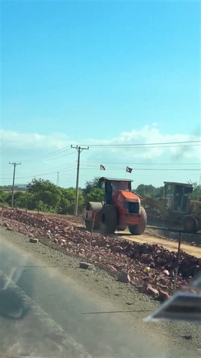 Contraction Machine & Excavator