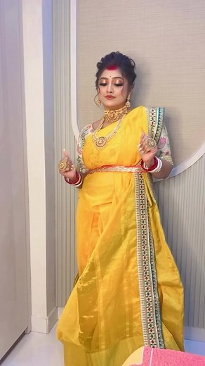 Traditional Indian Dance Performance in Elegant Saree