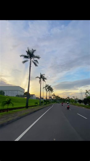 Siapa nih yang tau jalan ini?komen,punya kenangan apa lewat sini?#cikarang #cikarangpeople #jalanjalan #bekasi #fyp