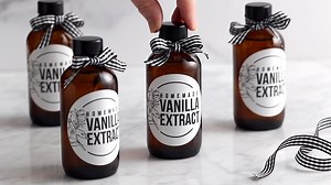 4.8K views · 59 reactions | Did you know how easy it is to make your own vanilla extract? Start it now and package it up as thoughtful gifts for the bakers in your life! (Head to the post to get a free printable for the labels in this video, too!) Homemade Vanilla Extract >>> https://www.mybakingaddiction.com/how-to-make-homemade-vanilla-extract/ | My Baking Addiction | Facebook