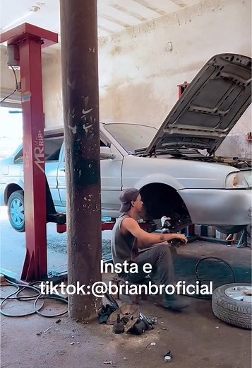 Brian e o dia menos trabalhador: humor e memes