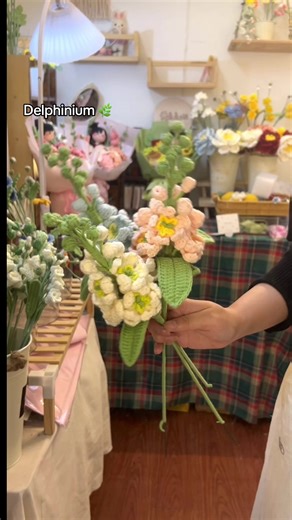 Hoa đẹp nhưng làm lâu qué 🥹 #hoaphiyenlen #moclenhoaphiyen #delphiniumflowers #tiemcuanekko