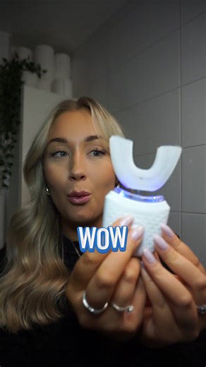 🔴 HOLIDAY WINTER OFFER! ⚪❄️ Bad breath? Yellow teeth? No time? 🤔 Solve it all with ScandinavianSmiles™ — ✨ 30-second, automatic, hands-free brushing! ❤️ -50% OFF FREE Brush FREE Shipping! 🤍 #Scandinaviansmiles