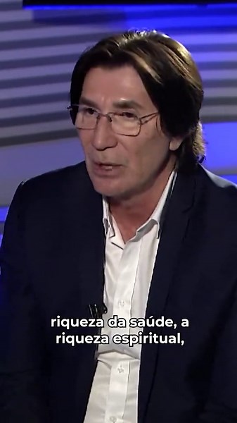 Se a única riqueza que você possui é a financeira, você é tão pobre que só tem dinheiro. A conta do sucesso verdadeiro nunca será apenas sobre o saldo bancário, amigos. Dinheiro sem saúde é um fardo; sem família, é solidão; e sem propósito, é vazio. A verdadeira abundância nasce do equilíbrio entre sua espiritualidade, seu conhecimento, sua reputação e o networking que você cultiva. O financeiro é apenas o resultado de todas as outras áreas estarem em ordem. Não inverta a lógica: construa primei