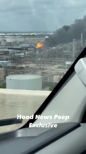 17K views · 201 reactions | HAPPENING NOW: Chemical plant fire. An explosion was heard in Pasadena near HWY 225 and the Beltway by many. Here are videos sent in by Hood News Peeps. Was told it’s the INEOS plant. Prayers for everyone there. | Grizzy's Hood News | Facebook