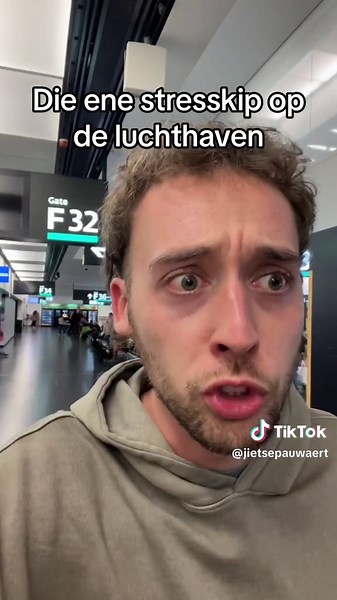 Liedjes over vliegen met vliegtuigmeisje | Stresskip op de luchthaven