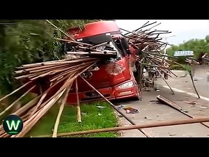 Tragic! Ultimate Near Miss Video Of Semi Truck Crashes Filmed Seconds Before Disaster