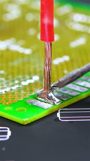 Smooth soldering without splattering, smooth and full solder joints, avoiding cold solder joints and