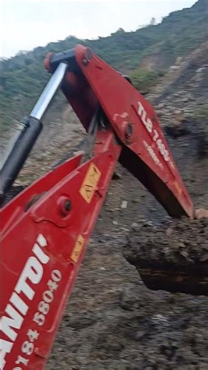manitou jcb on work