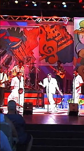 Could It Be I'm Falling In Love (1) | The Spinners | Food & Wine Show | Epcot #thespinners