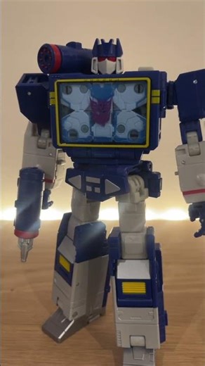 Transformers Studio Series 86 SOUNDWAVE