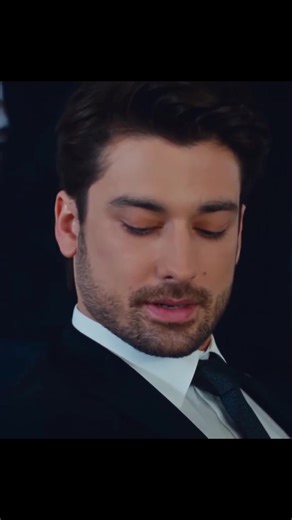 AzCen Love Story - Alp Navruz and Alina Boz in Elimibırakma