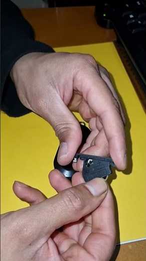 Fiat Ducato Key How to Replace Battery 2007 - 2019 Keys CR2032