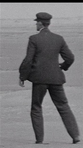 See the actual plane that Orville and Wilbur Wright flew on that fateful day in Kitty Hawk!