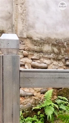 Nice trick for connecting the slope of the stair railing #welding #fabrication #metalwork #cutting