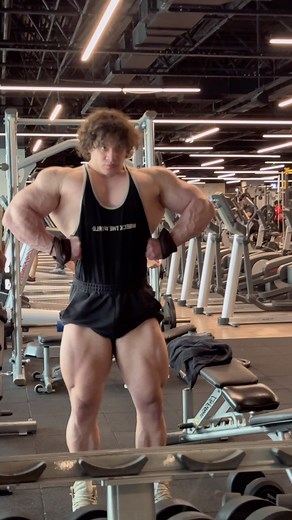 Blanka on Instagram: "👹👹 #fypシ #fypage #foryou #foryourpage #gym #gymmotivation #bodytransformation #bodybuilding"