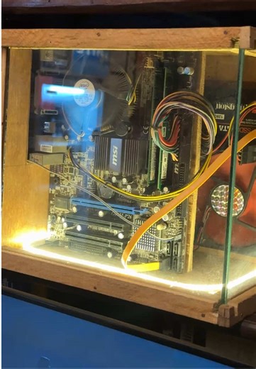 DIY Hand-Made Wooden PC Case