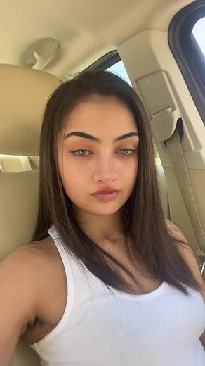 yes my armpits are hairy i don’t feel like shaving sometimes 🫣