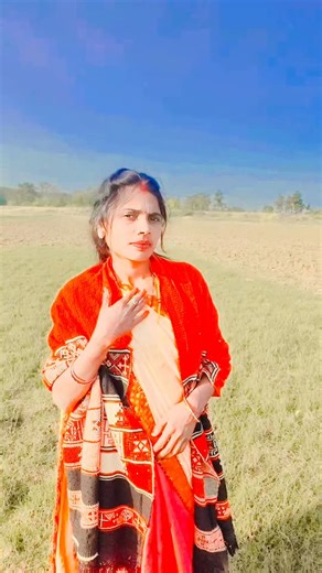 juhi on Instagram: "Dekho suratiya Na fata Ho chhatiya"