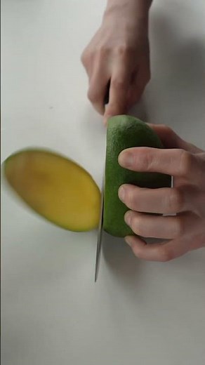 How to peel a mango easily