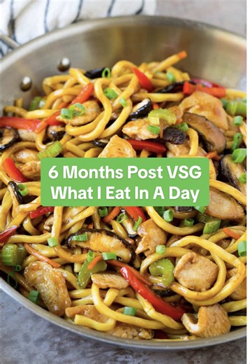 A realistic day of eating 6 months post-op 👏 ✔️ 1,100 calories ✔️ 91g protein ✔️ Barre workout It’s been one heck of an adjustment coming back after my 8 day vacation and getting back to real life! 🤍 #WhatIEatInADay #VSGJourney #BariatricJourney #HighProtein #BarreWorkout