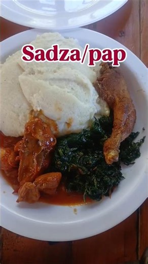 How We Cook Sadza (Pap) at Home | Simple African Meal