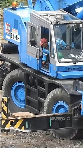 Non Stop Loading! Massive Pipes & Heavy Machinery #crane #trucks