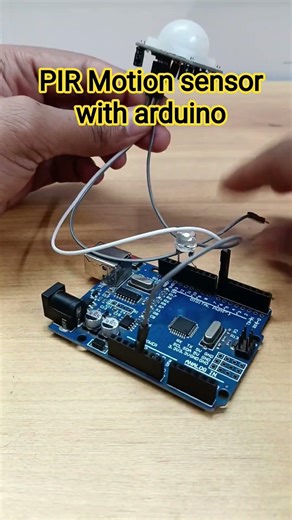 PIR Motion sensor with arduino #arduino #robot #robotics #science #coding #diy #shorts