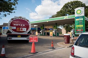 Army drivers moved to ‘state of readiness’ to drive oil tankers if petrol crisis worsens