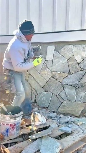 Crafting a Stone Veneer Wall Master Masonry Installation and Technique