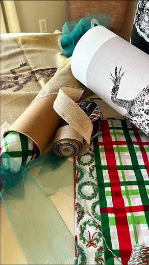 Reproductions are the perfect way to bring a bit of The Studio home! The best part? 👀 -If you want to roll it and ship it (or wrap 🎁 it up for Christmas), that’s easy! Shop the collection this holiday season: lcharlevillestudios.com/collections/reproductions . . . #artdecor #homedecor #alligatorart #southerncharm #interiordesign #animalart #nature #louisianaculture #louisianaartist #localartist #supportlocal #buylocalart #shoplocal | L Charleville Studios