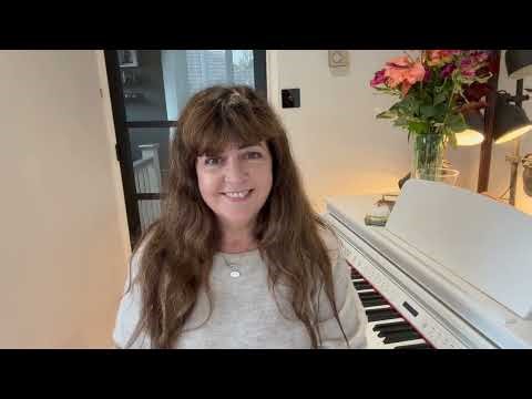 4 Essential Tips for Older Piano Beginners