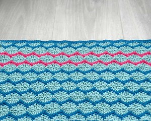 ‘Breaking Waves’ crochet stitch pattern tutorial - Dora Does